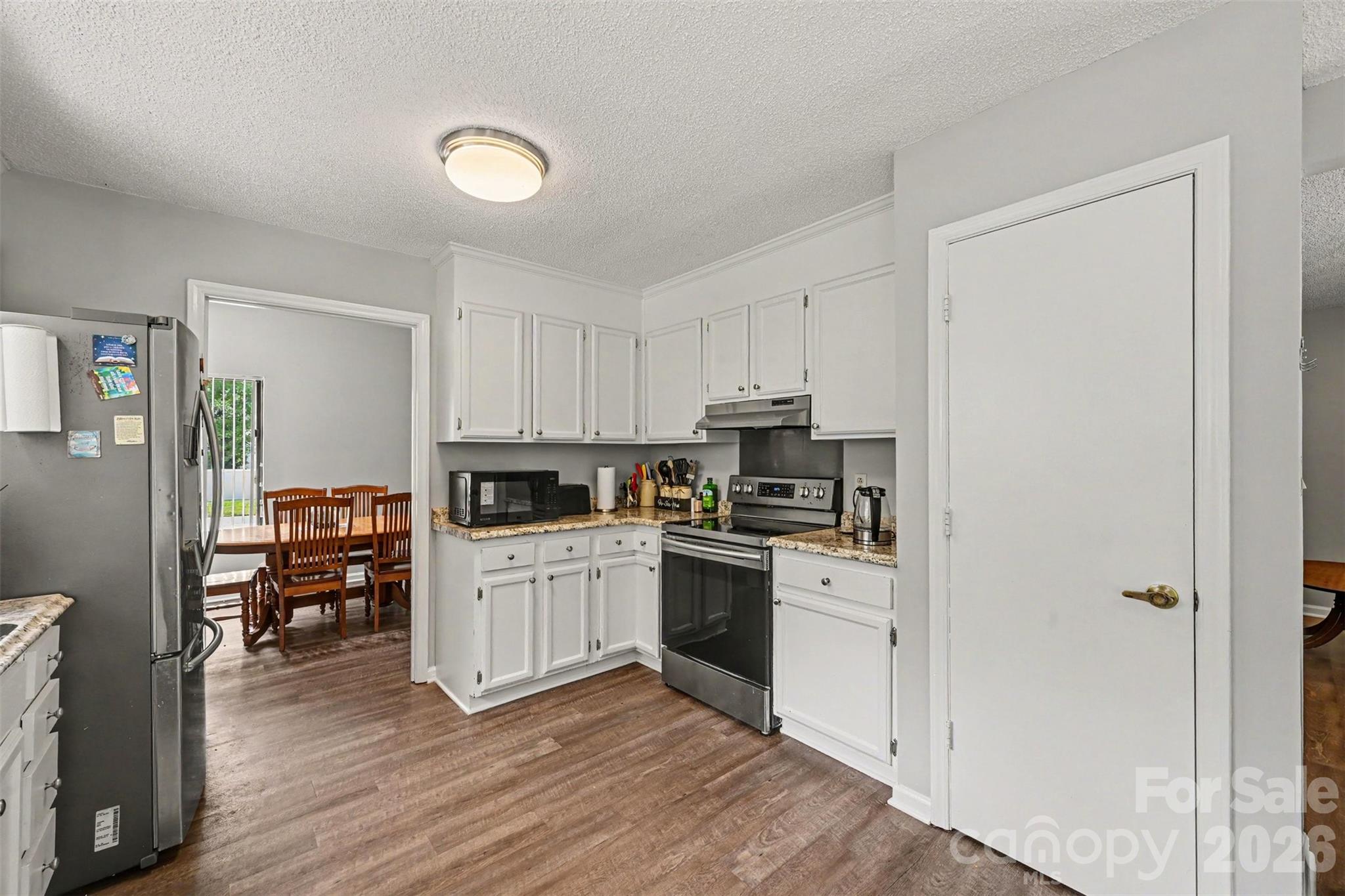 611 Mattingwood Drive — Charlotte