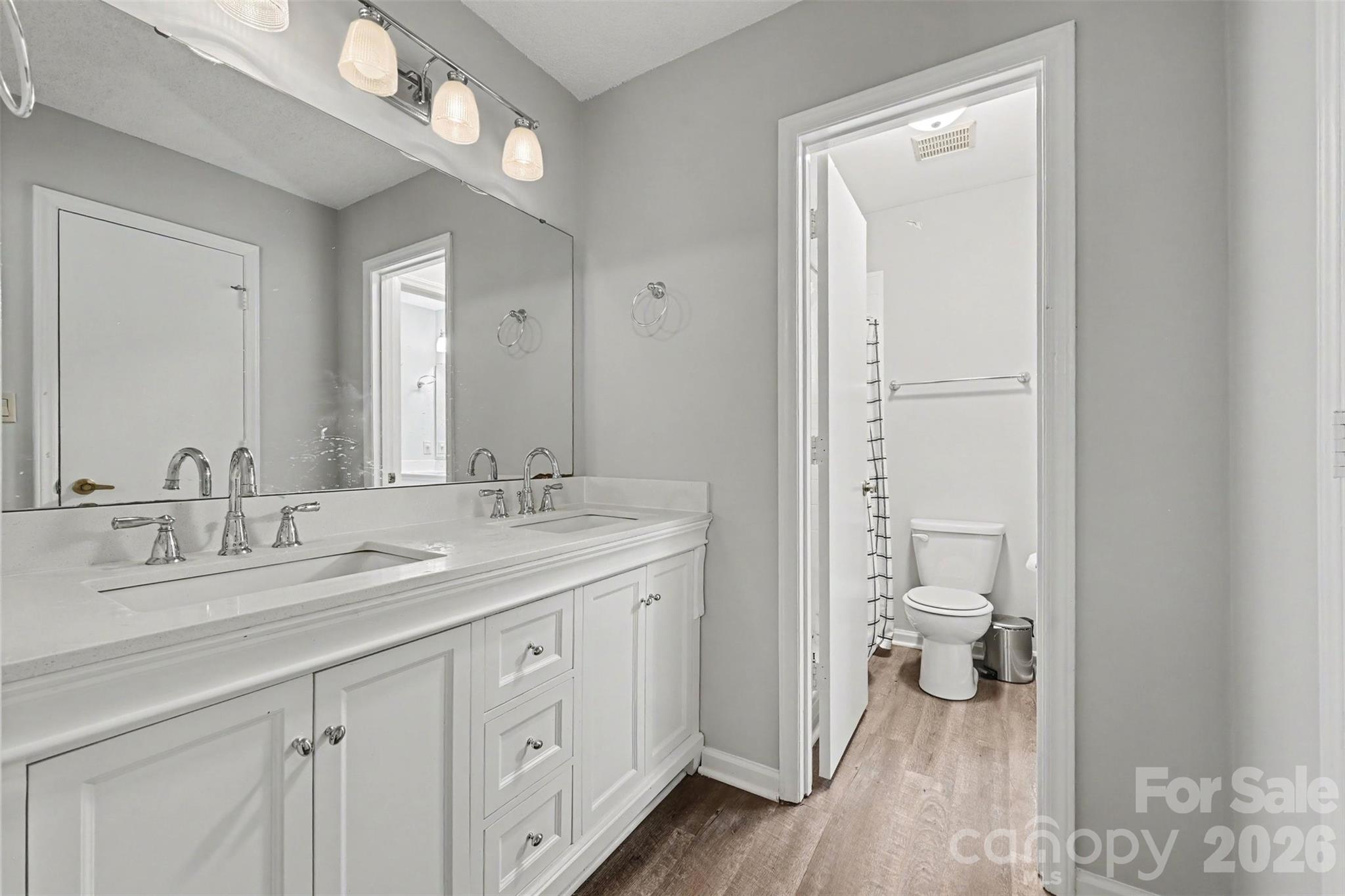 611 Mattingwood Drive — Charlotte