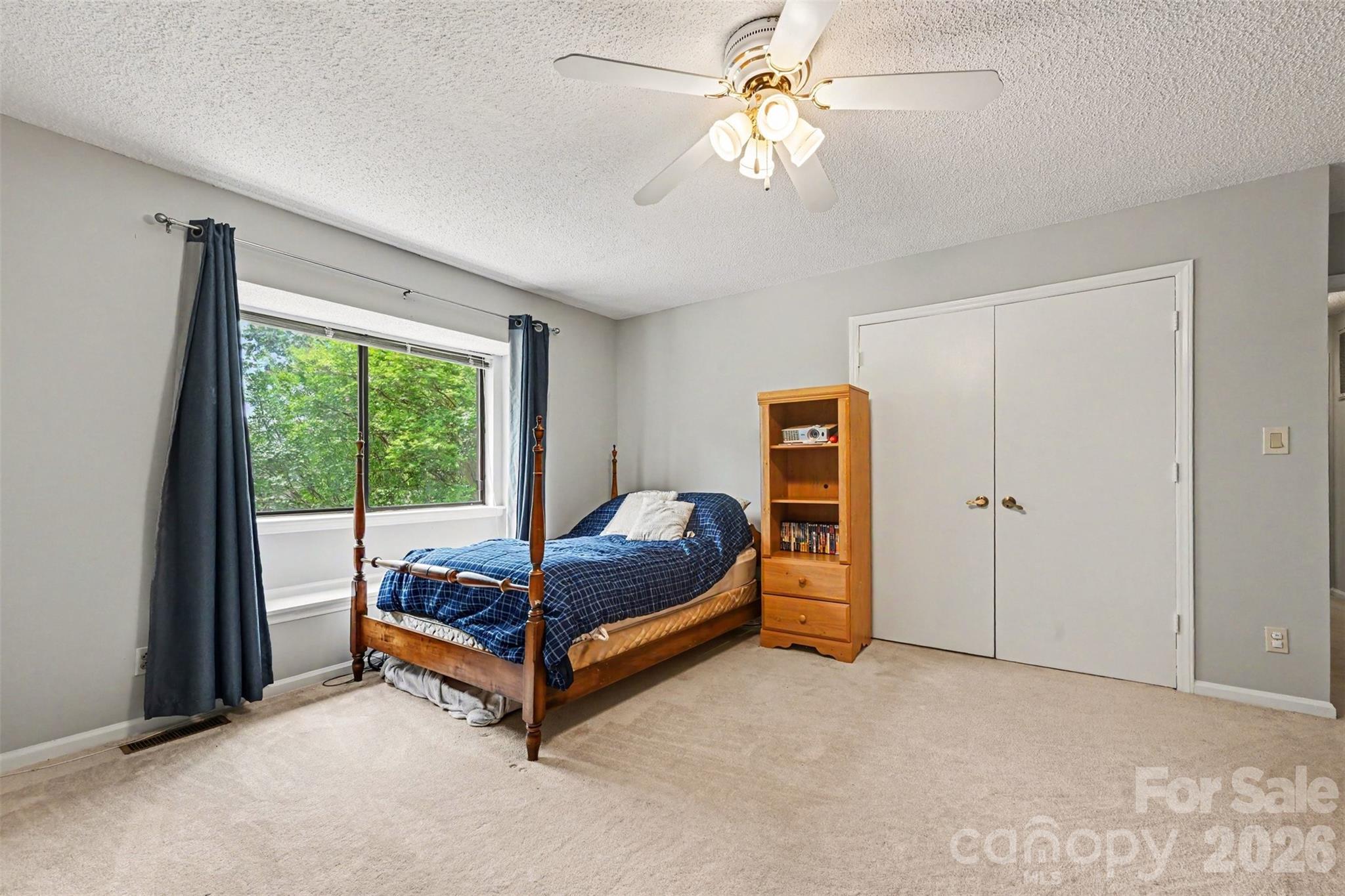 611 Mattingwood Drive — Charlotte