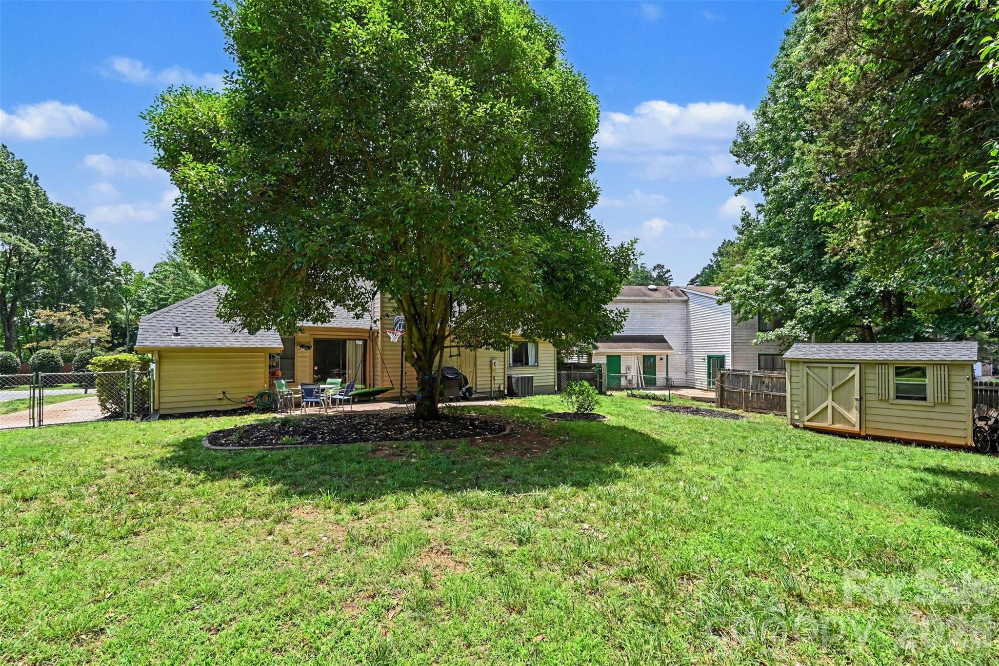 611 Mattingwood Drive — Charlotte