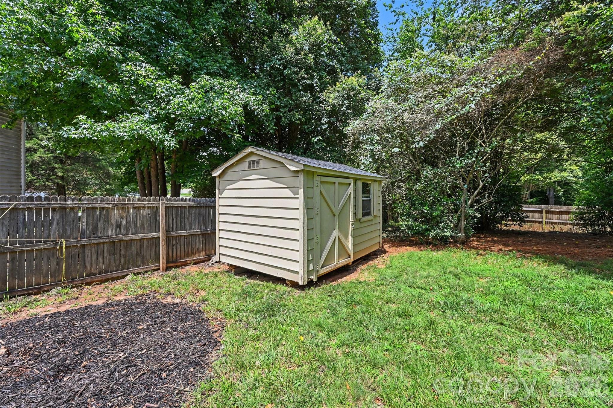611 Mattingwood Drive — Charlotte