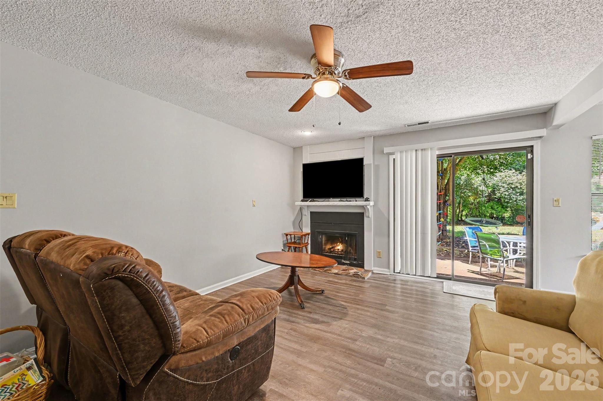 611 Mattingwood Drive — Charlotte