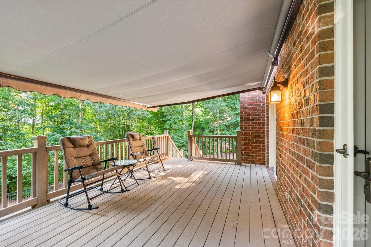 207 Lost Corner Road — Morganton