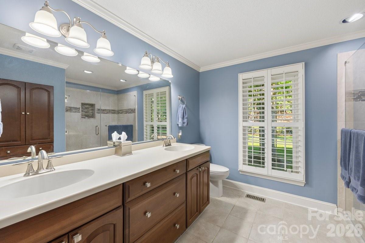 207 Lost Corner Road — Morganton