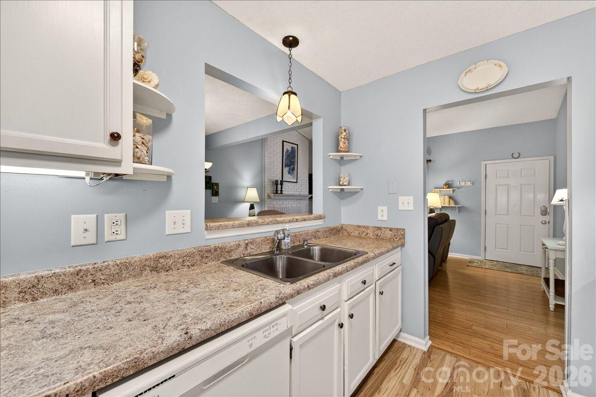 7306 Carrbridge Lane — Charlotte