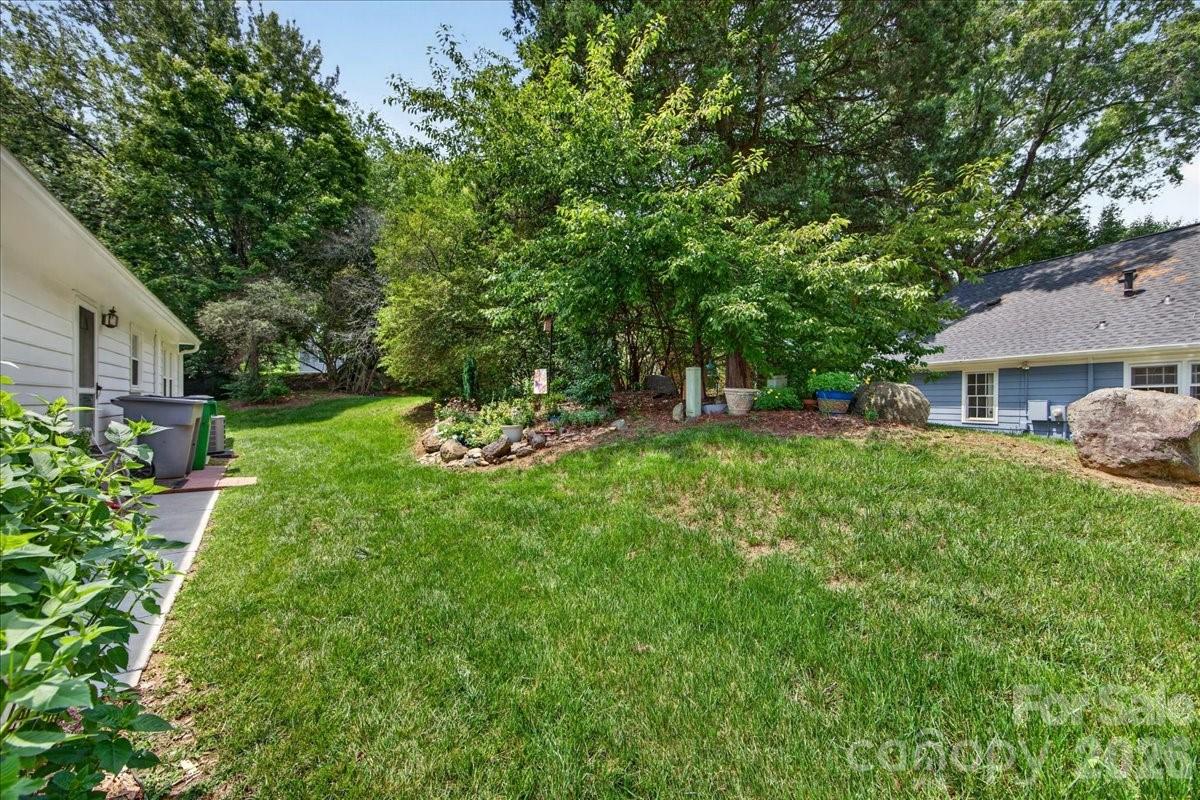 7306 Carrbridge Lane — Charlotte