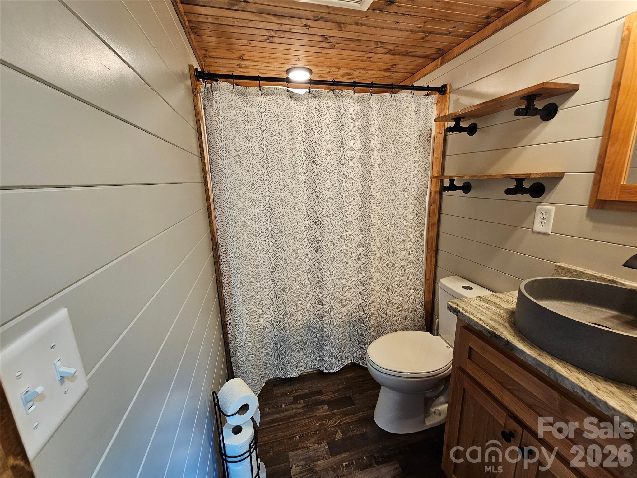 171 Duff Cove Road — Brevard