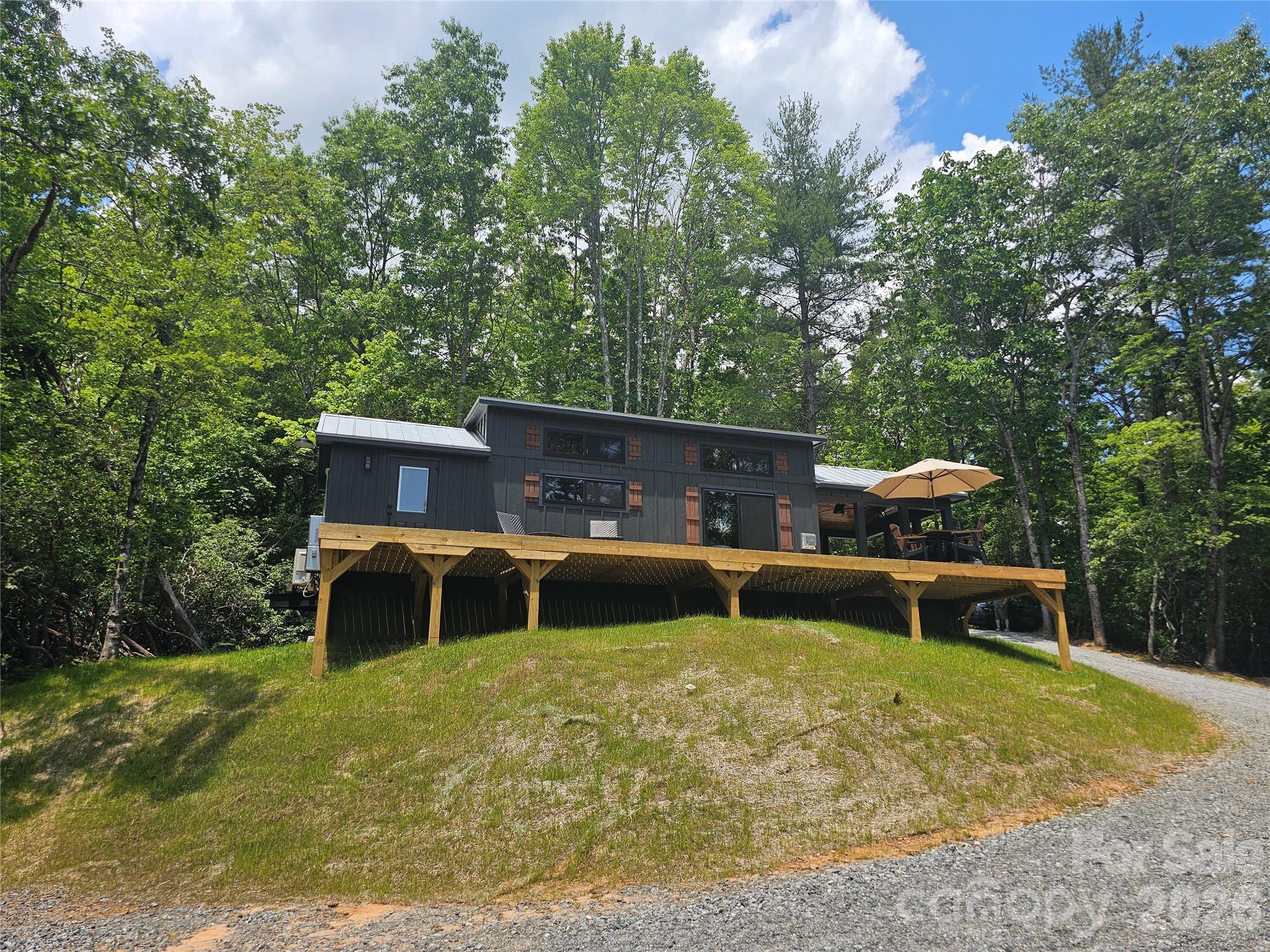171 Duff Cove Road — Brevard