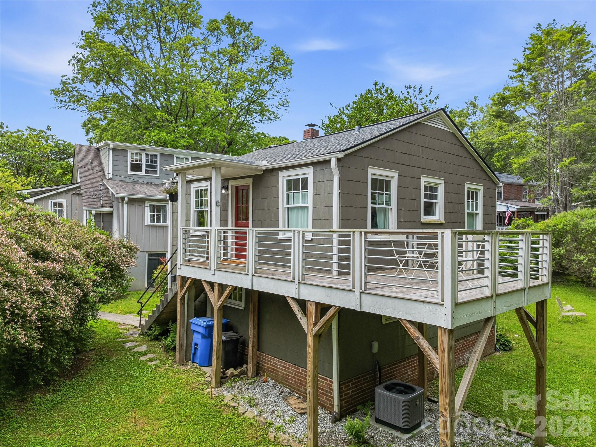 153 Franklin Street — Brevard