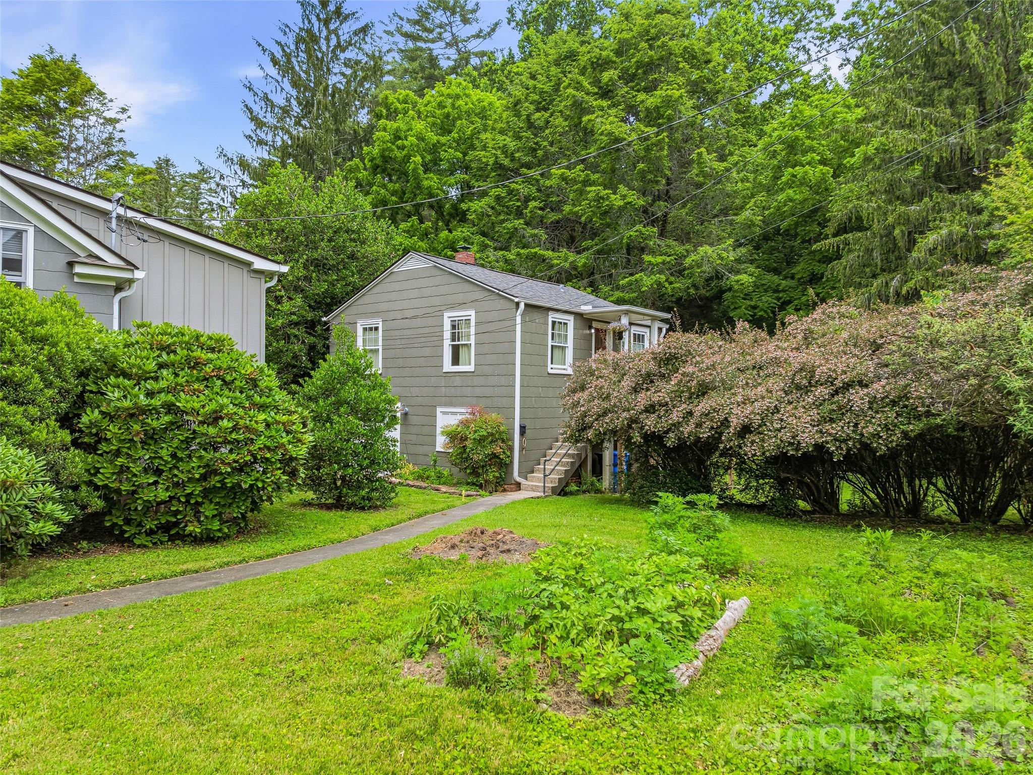 153 Franklin Street — Brevard