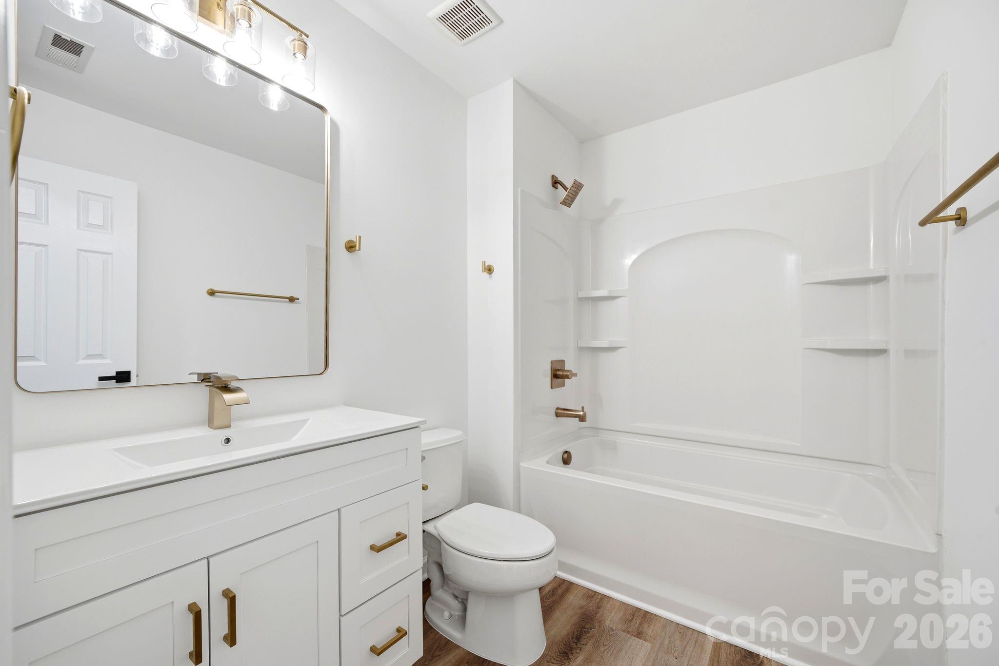 14237 Tamarack Drive — Charlotte