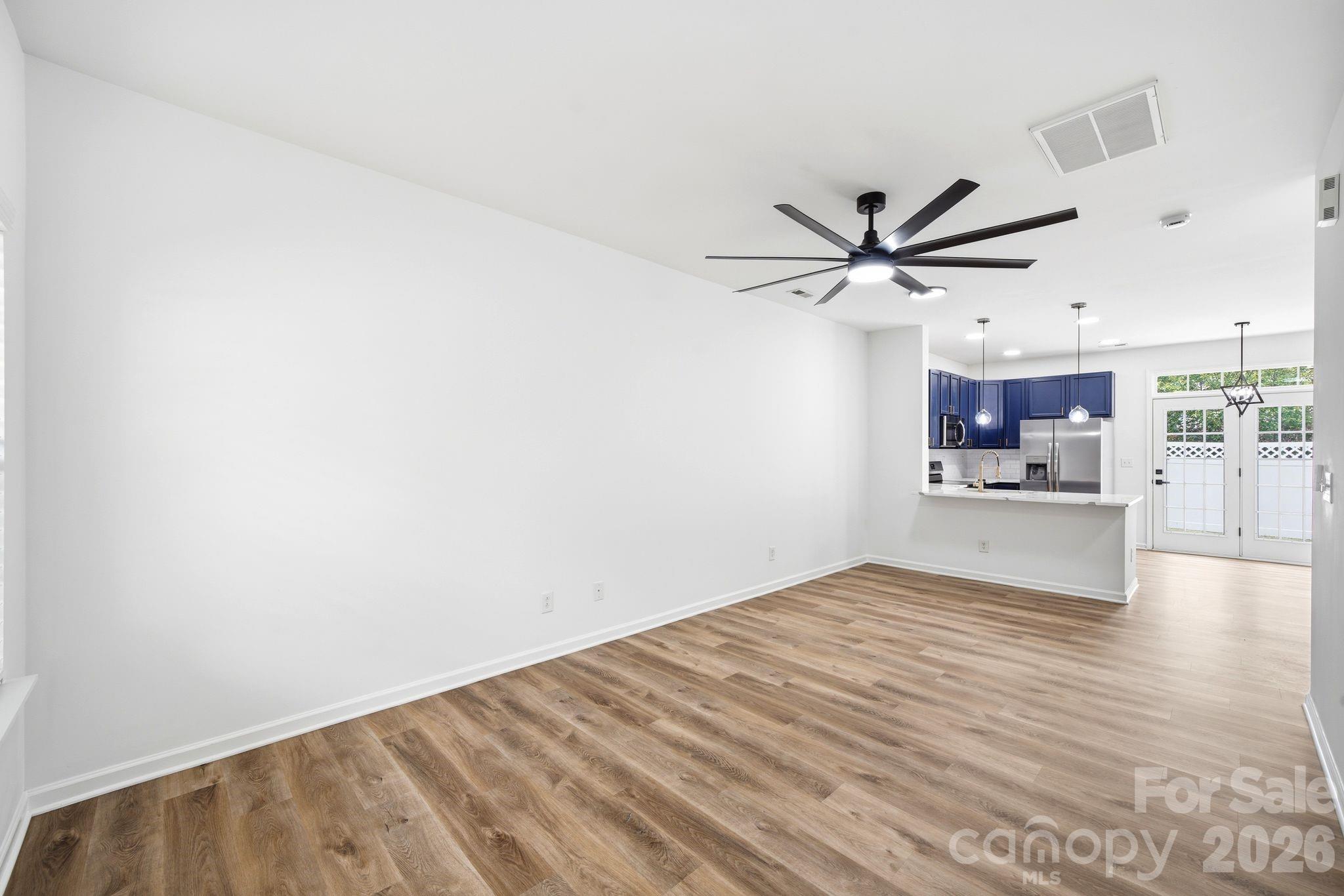14237 Tamarack Drive — Charlotte