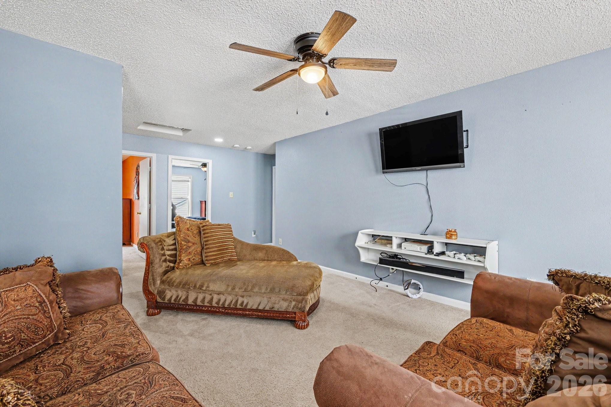 5654 Hammermill Drive — Harrisburg