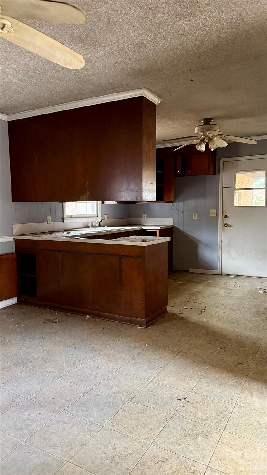 215 Gaddis Road — Oakboro