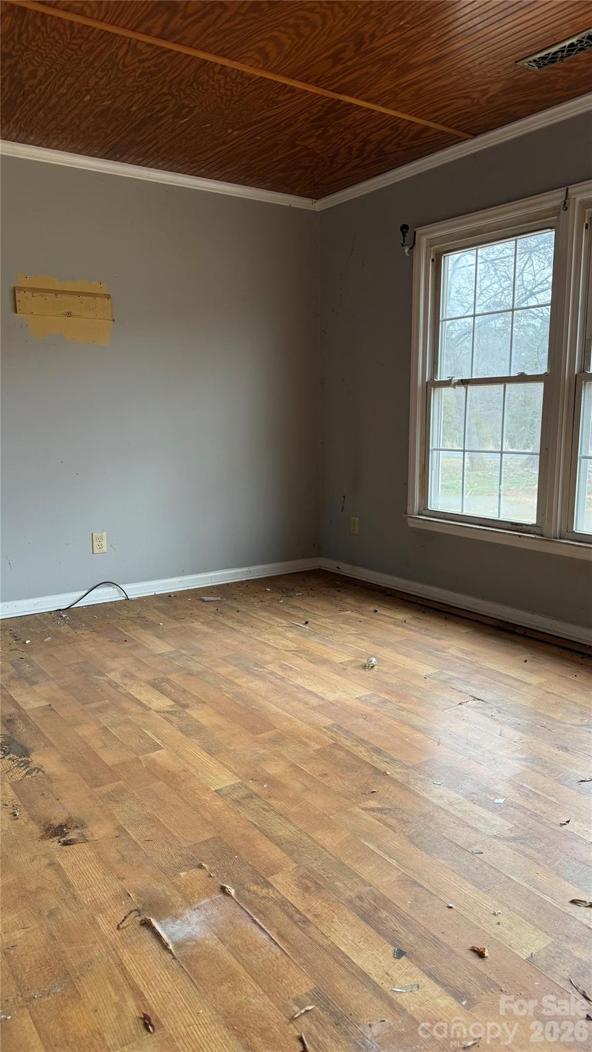 215 Gaddis Road — Oakboro