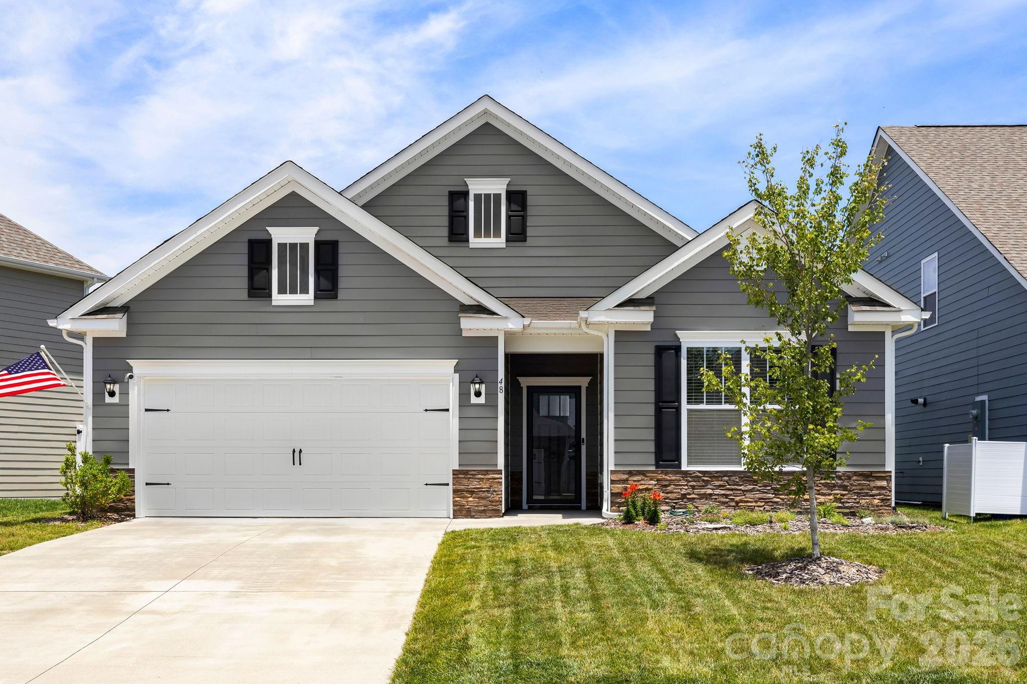 48 Thornberry Road — Hendersonville