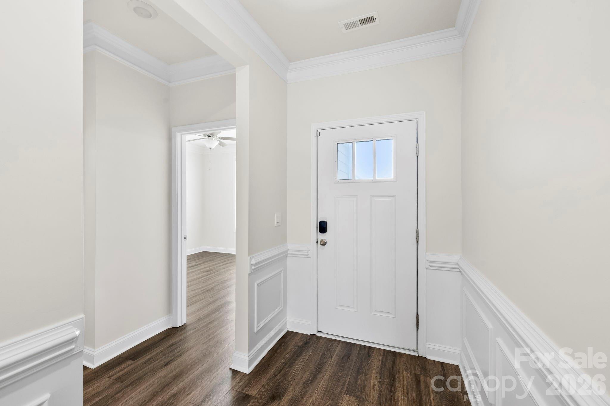 48 Thornberry Road — Hendersonville