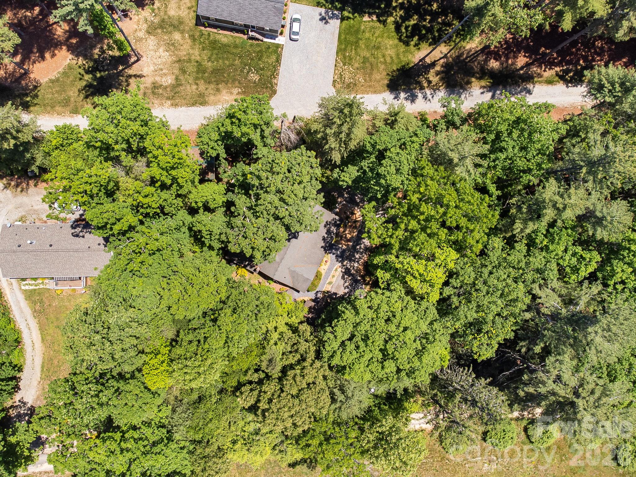 128 Tee Off Lane — Hendersonville