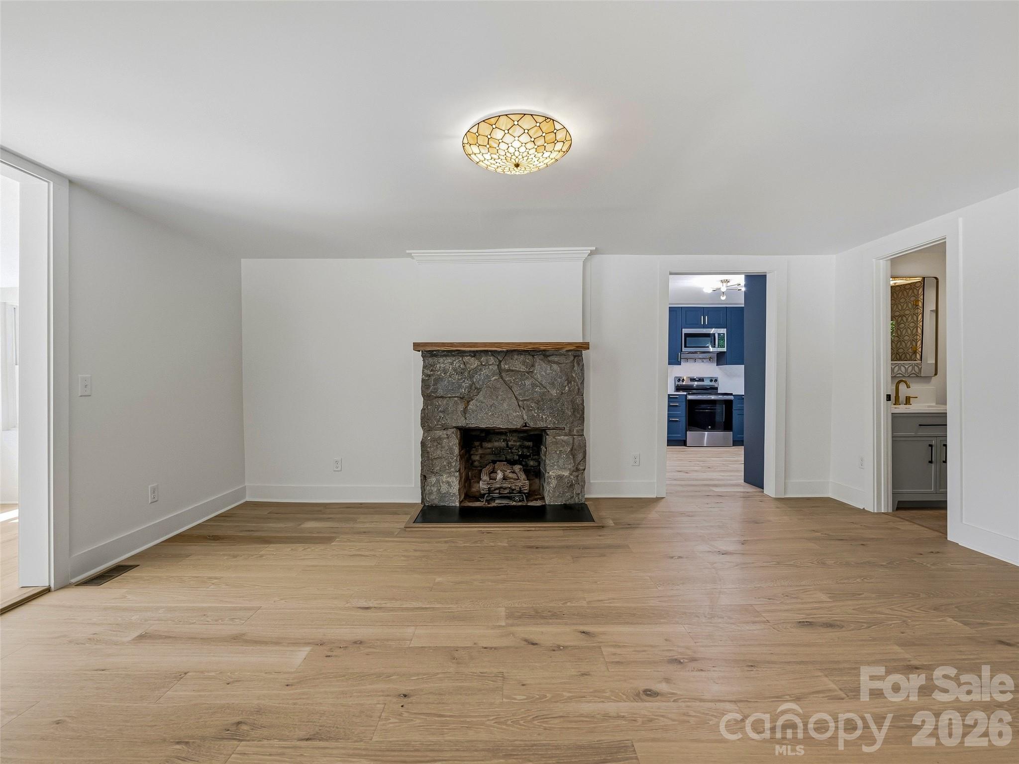 895 N Trade Street — Tryon