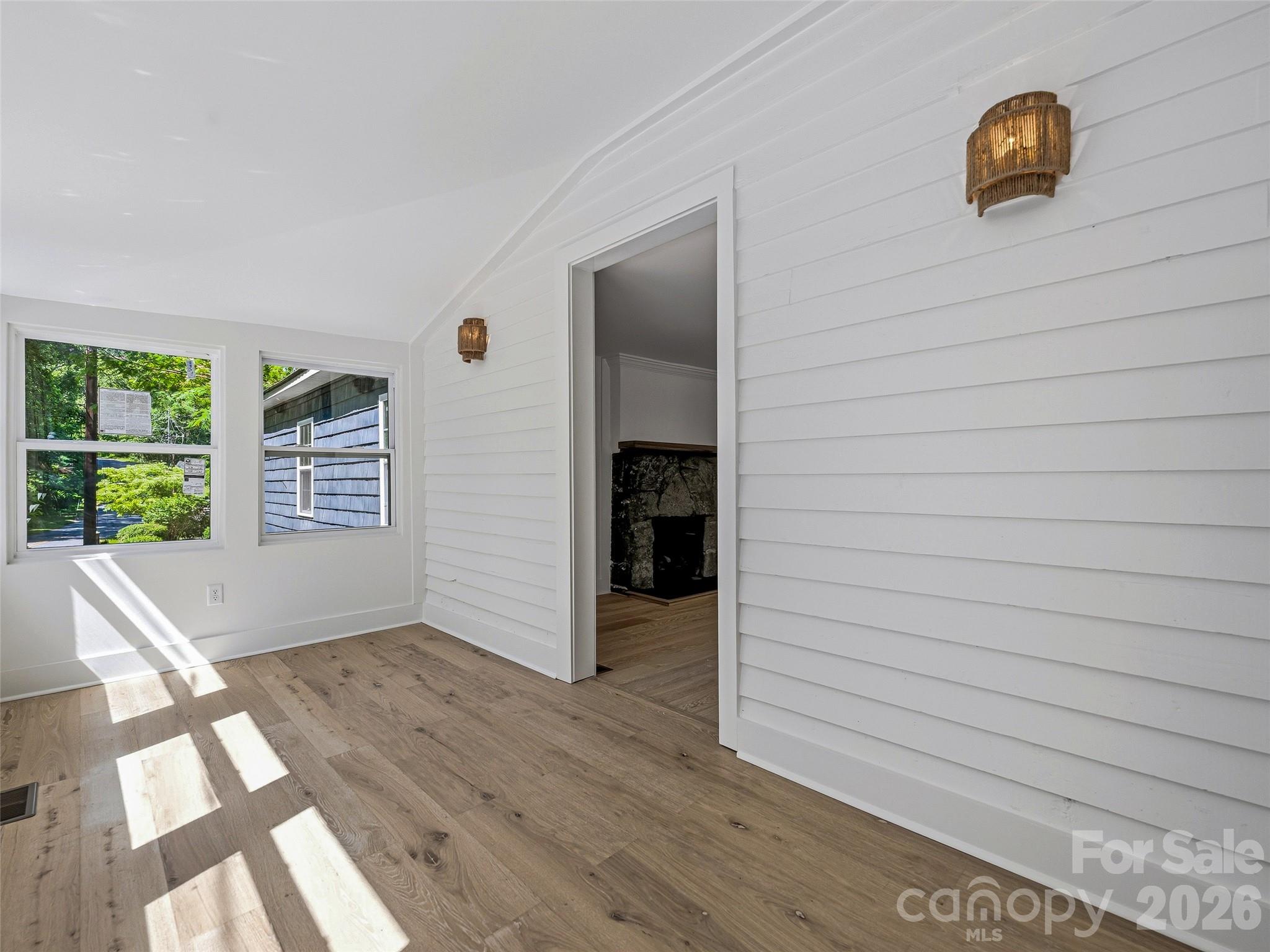 895 N Trade Street — Tryon