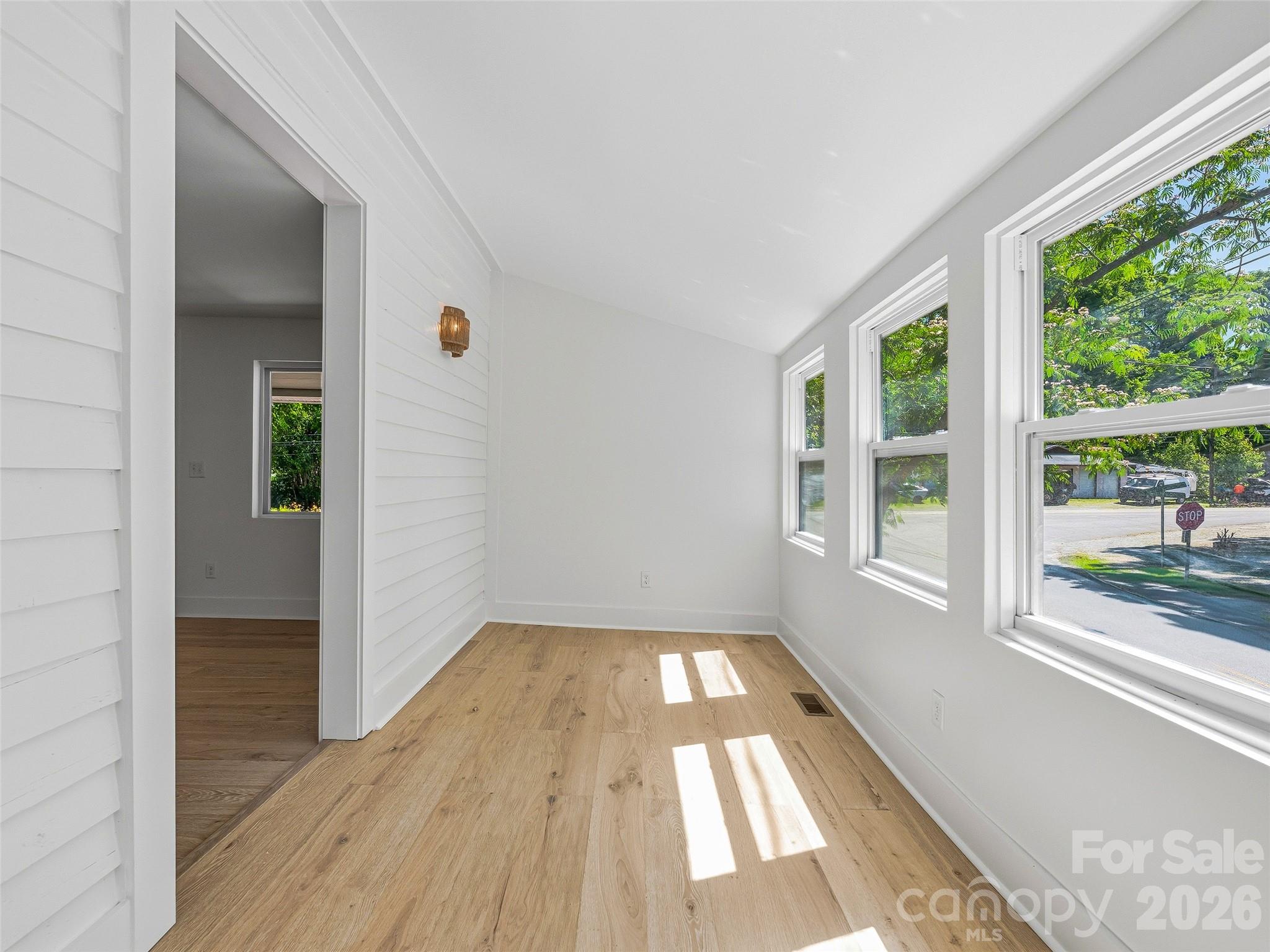 895 N Trade Street — Tryon