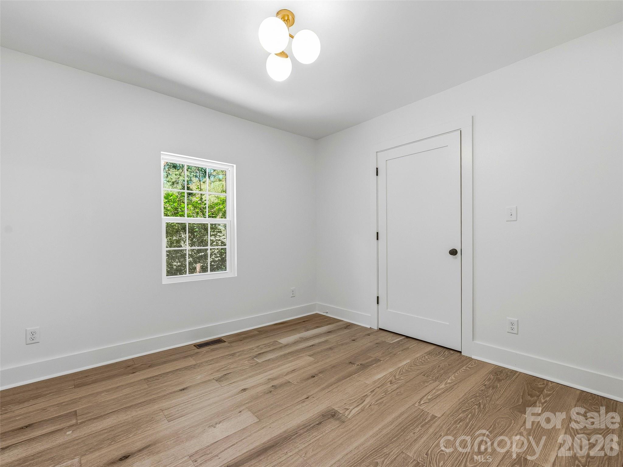 895 N Trade Street — Tryon