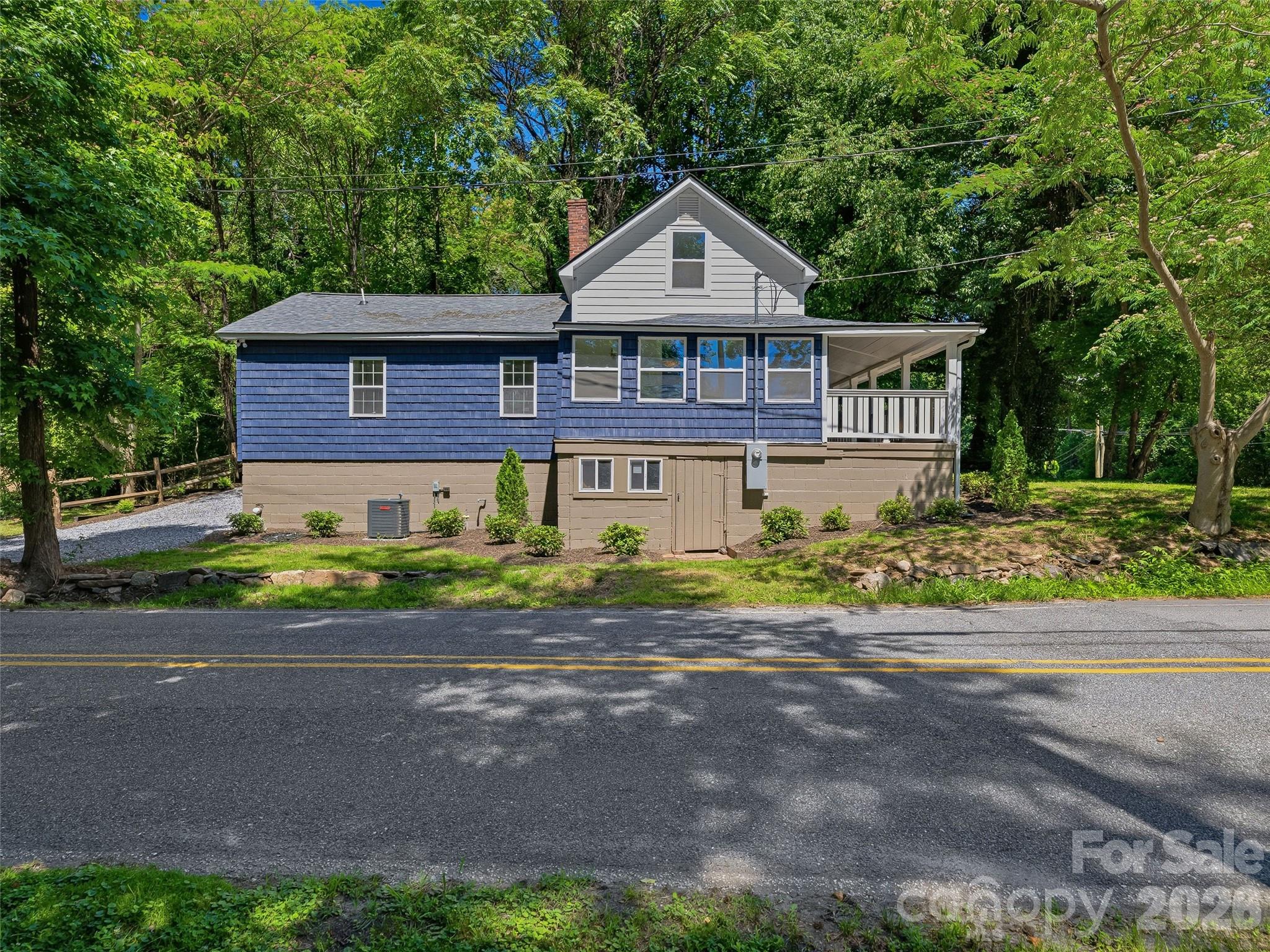 895 N Trade Street — Tryon
