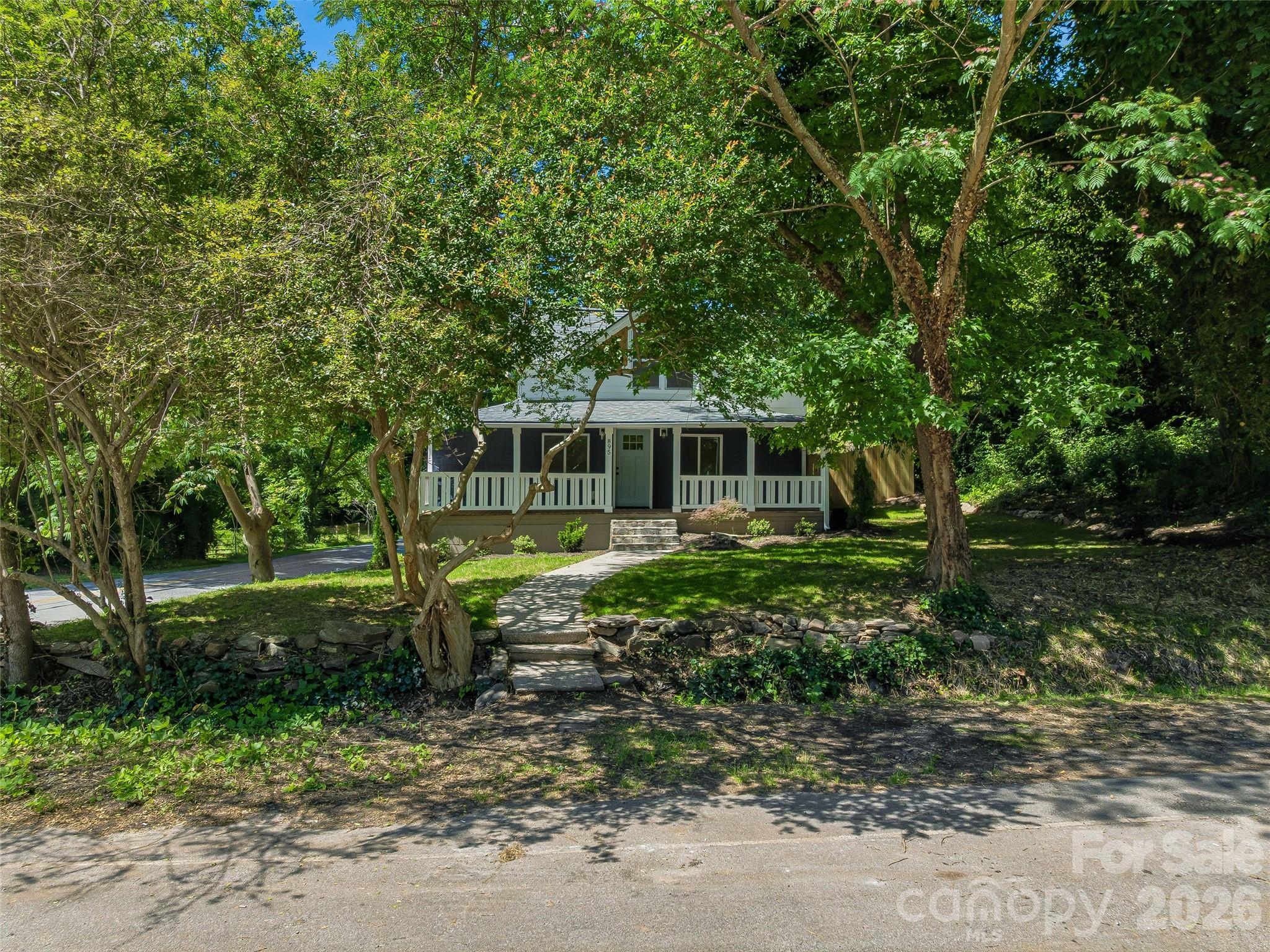 895 N Trade Street — Tryon