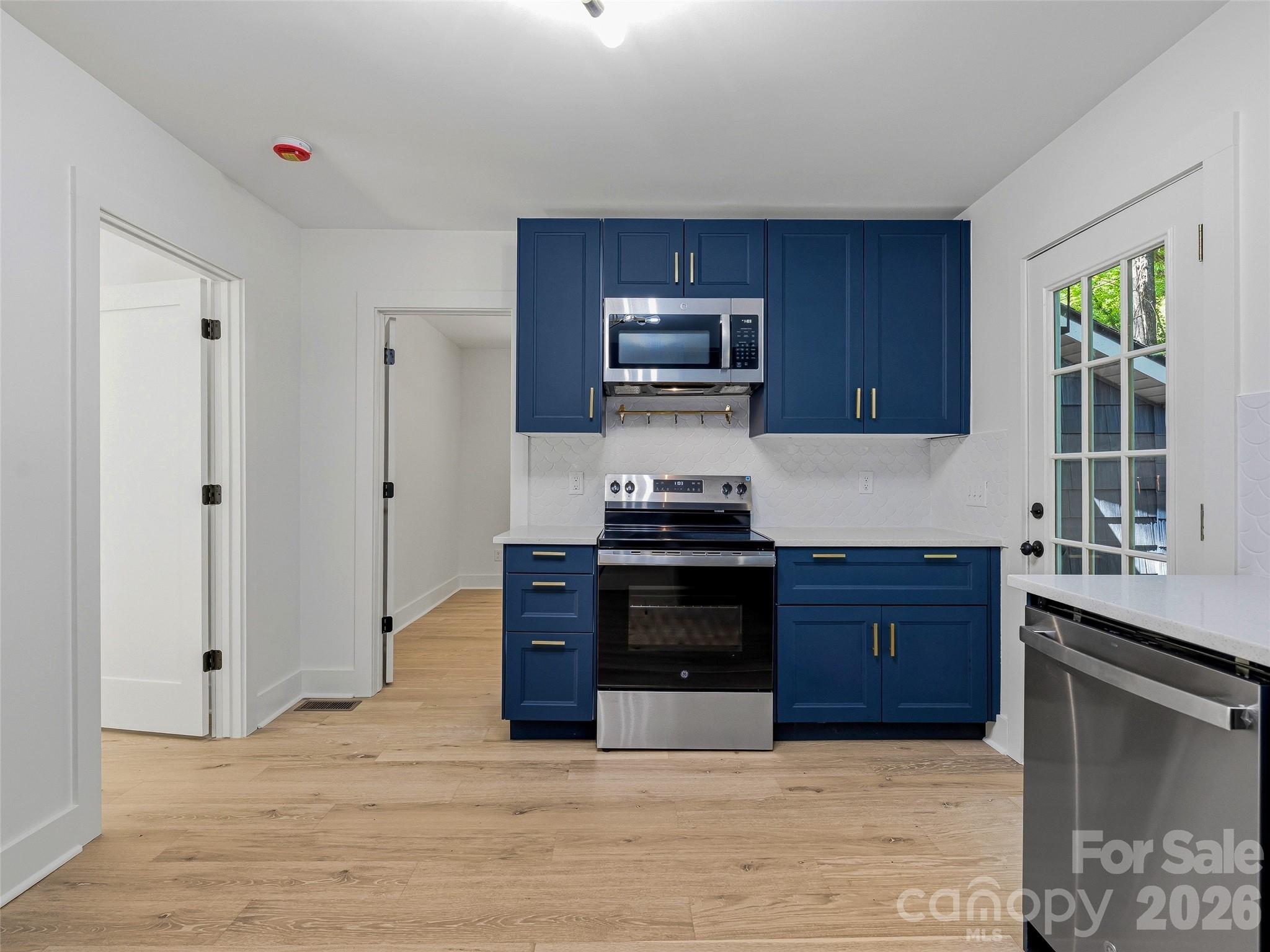 895 N Trade Street — Tryon