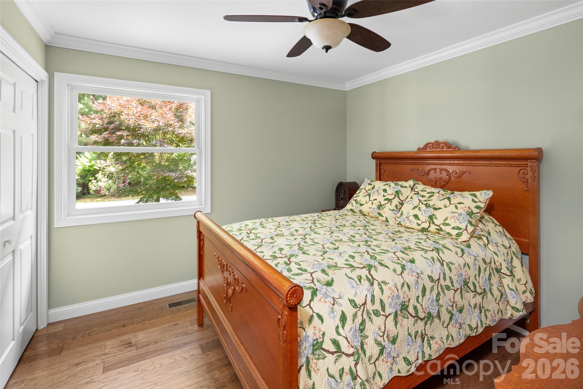 2750 Leucothae Way — Hendersonville