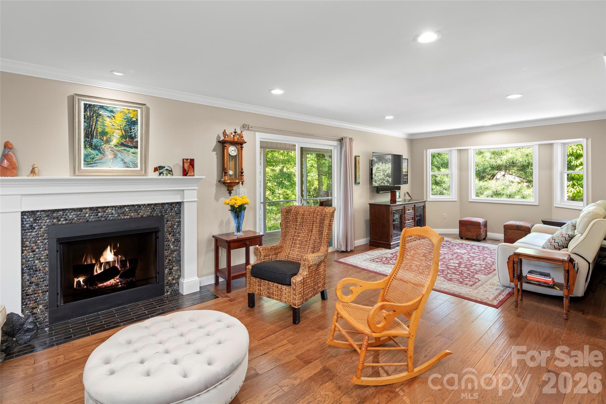 2750 Leucothae Way — Hendersonville