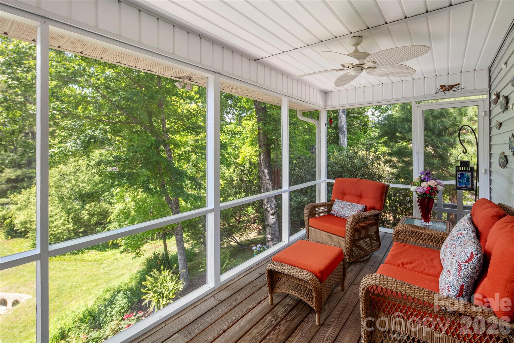 2750 Leucothae Way — Hendersonville