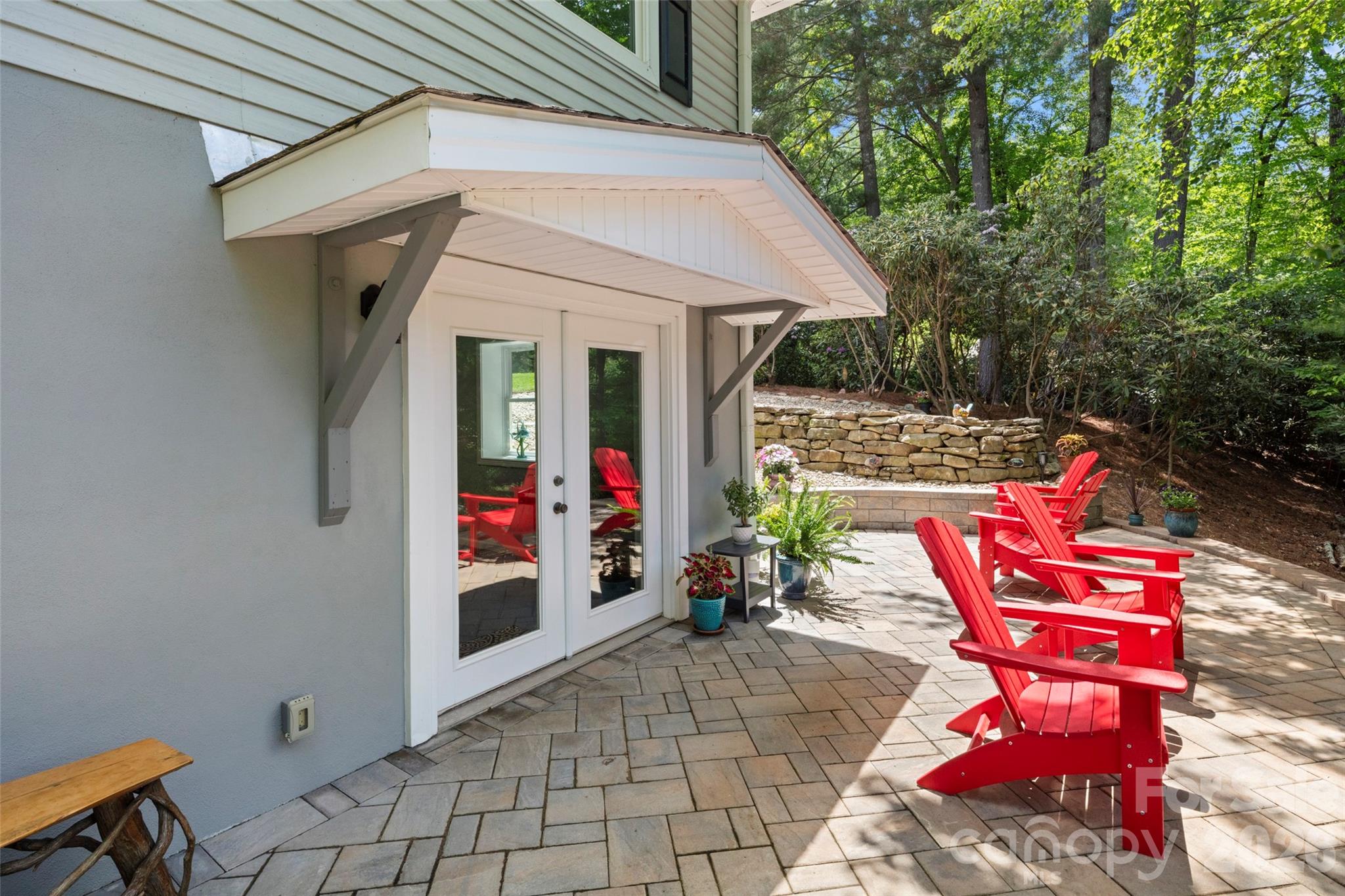 2750 Leucothae Way — Hendersonville