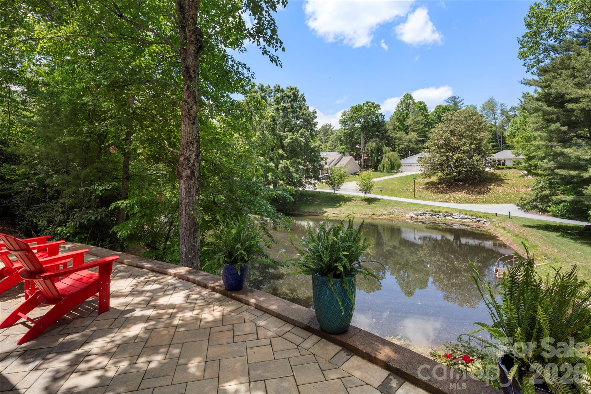 2750 Leucothae Way — Hendersonville