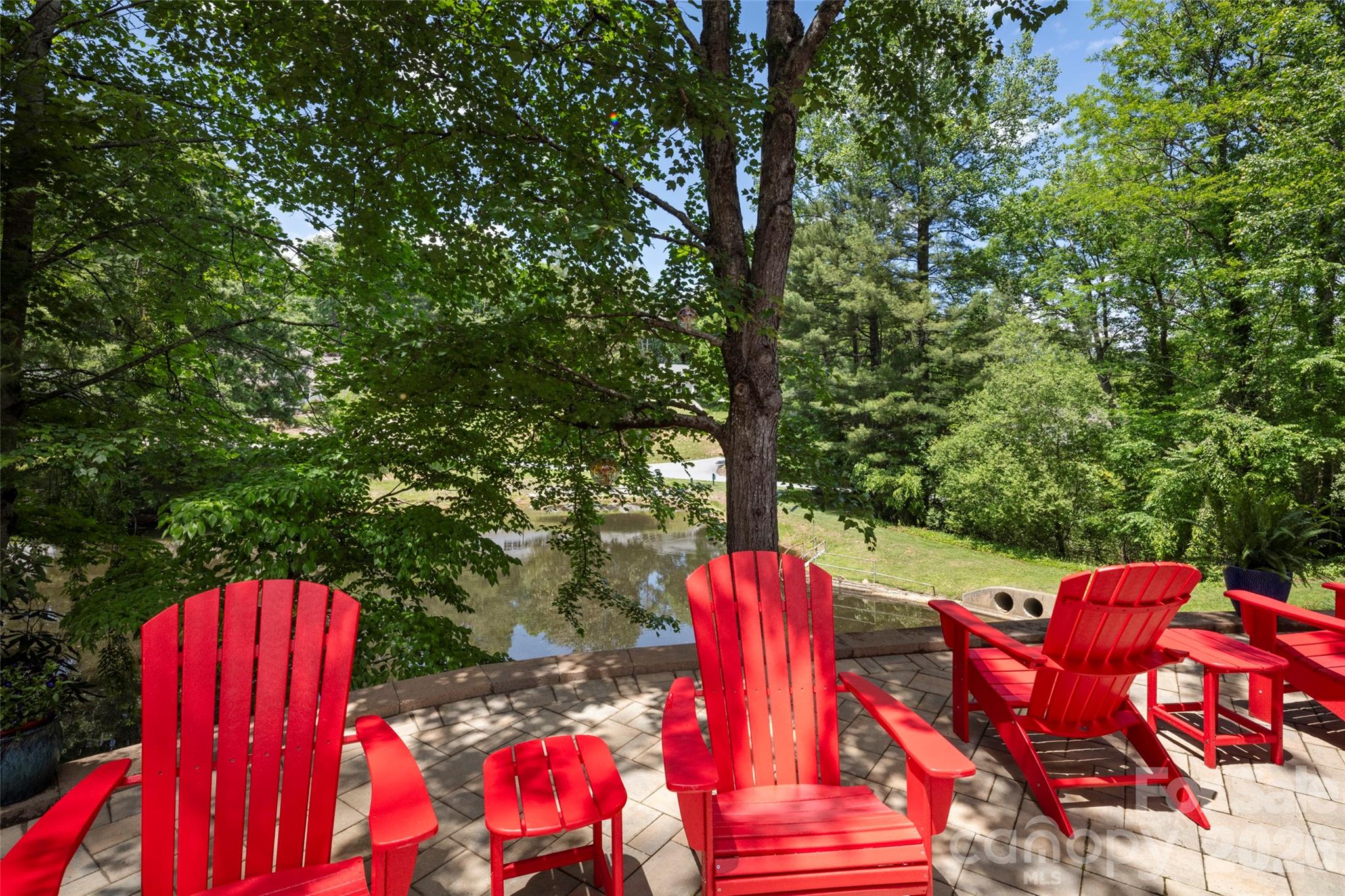 2750 Leucothae Way — Hendersonville
