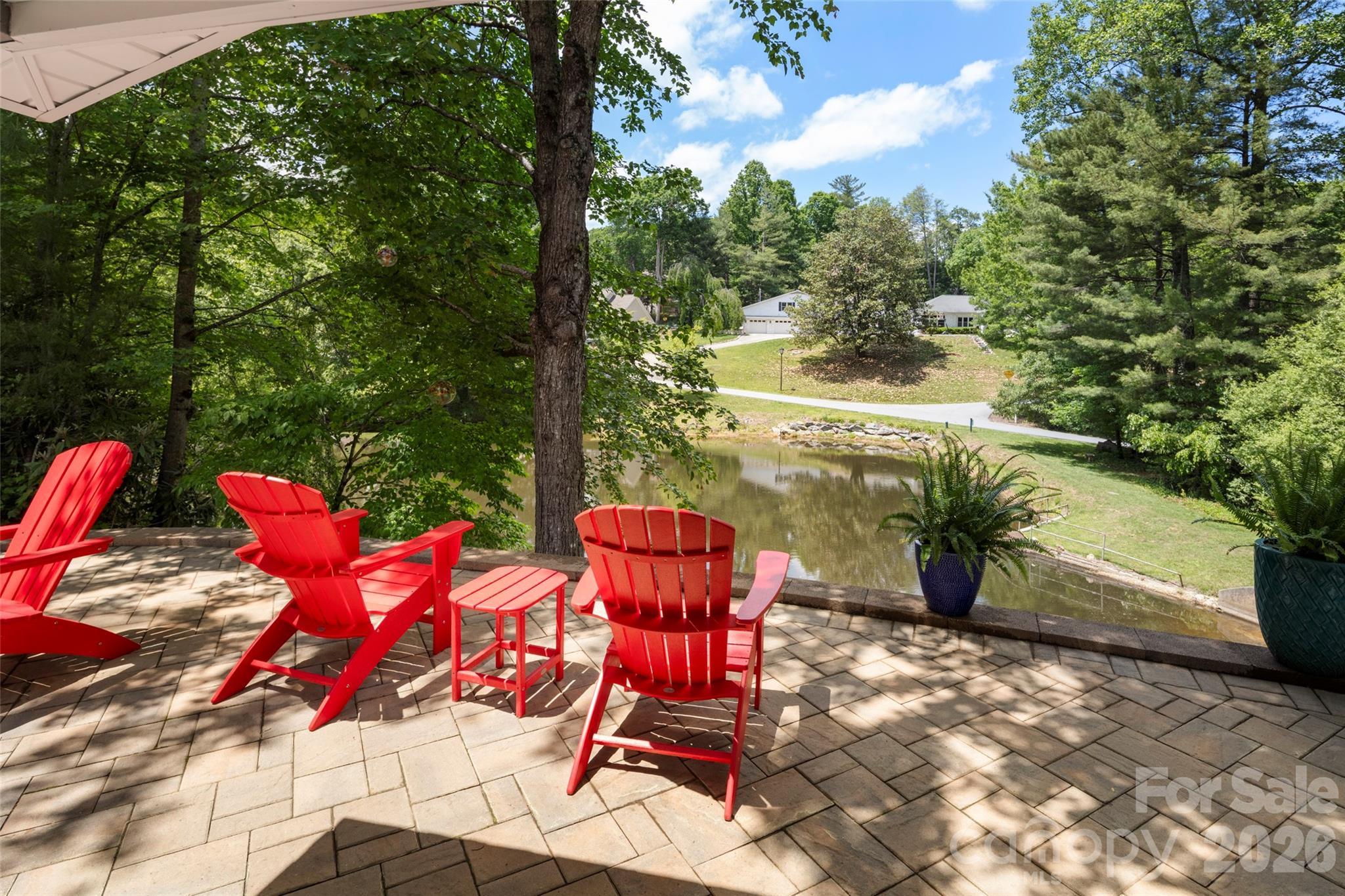 2750 Leucothae Way — Hendersonville