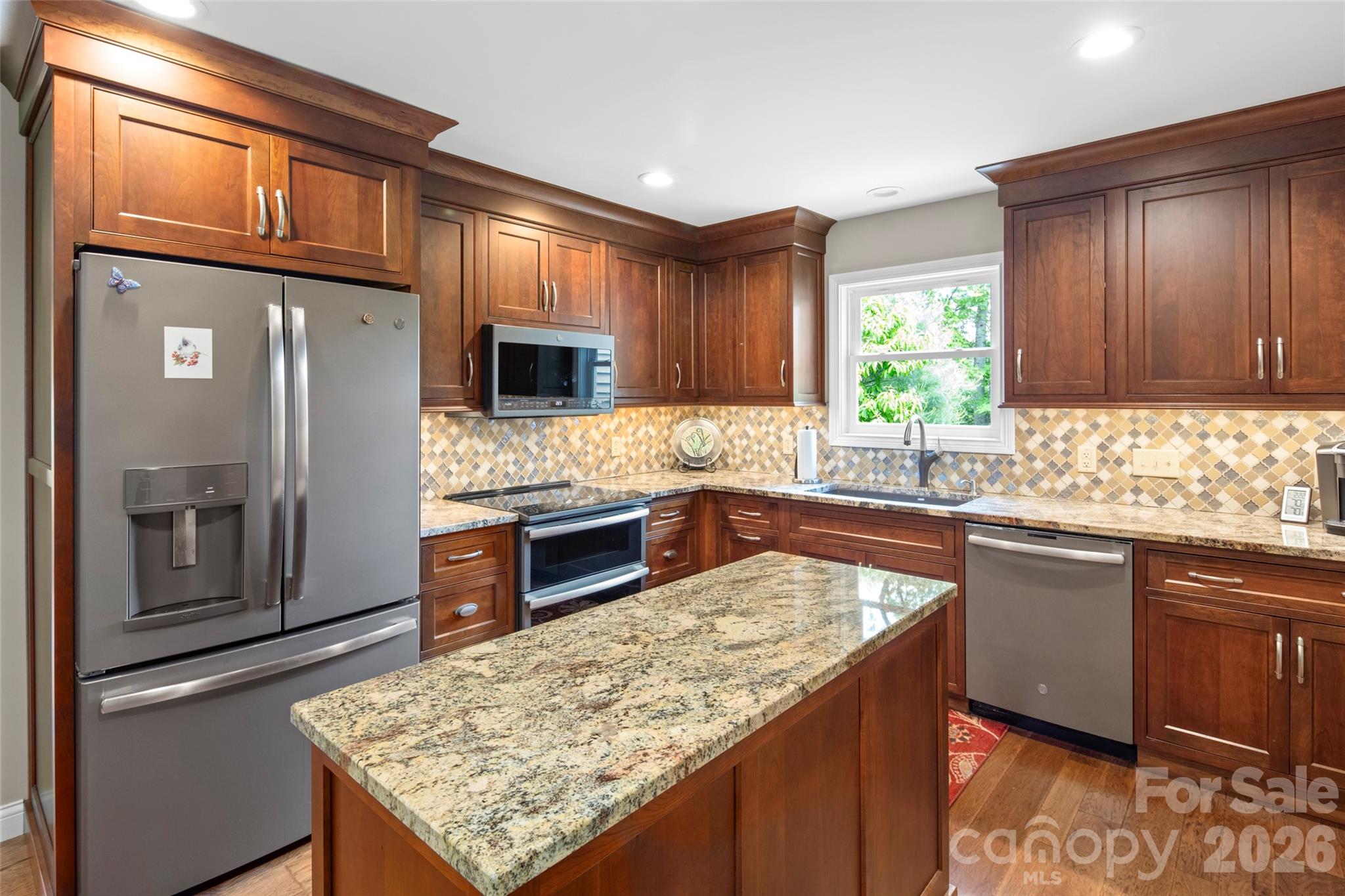 2750 Leucothae Way — Hendersonville