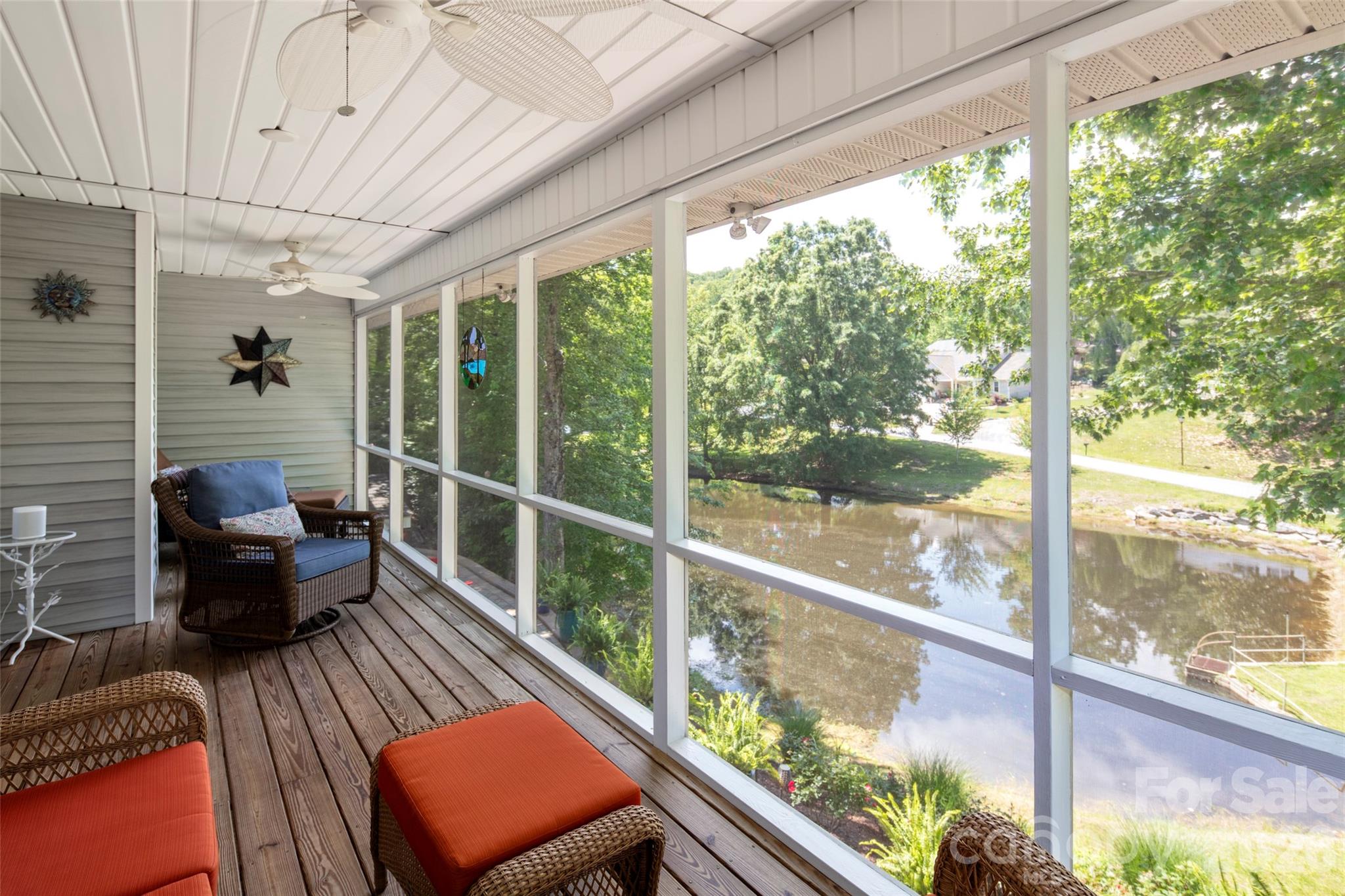 2750 Leucothae Way — Hendersonville