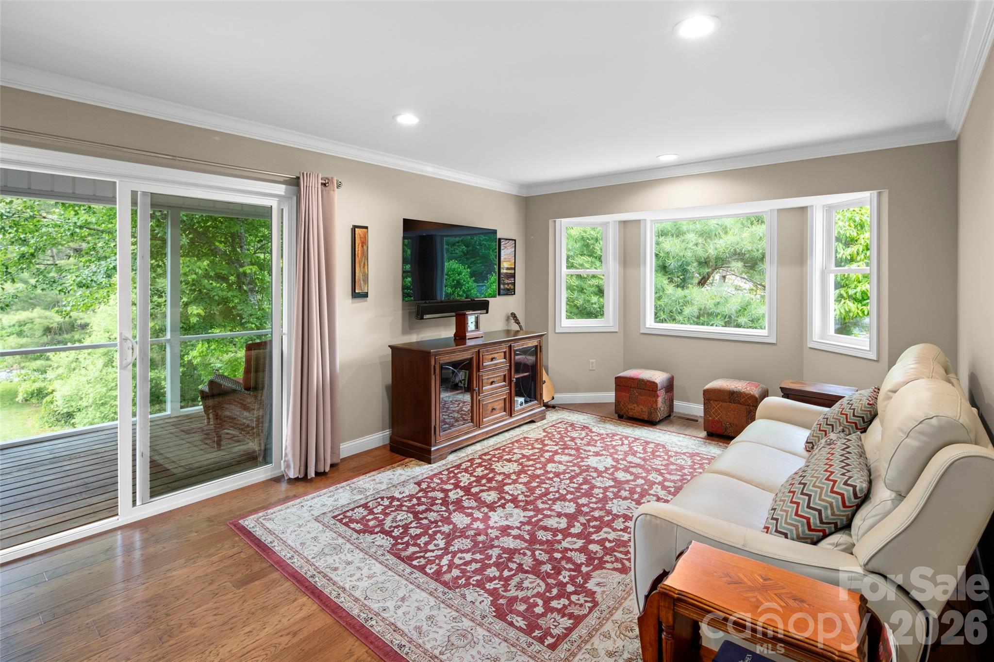 2750 Leucothae Way — Hendersonville