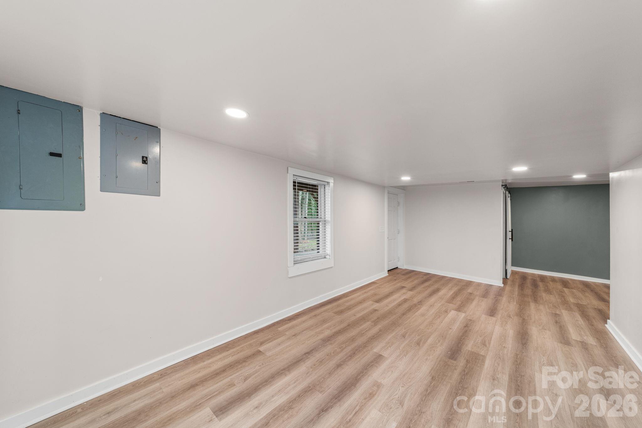 200 Maple Court — Lexington