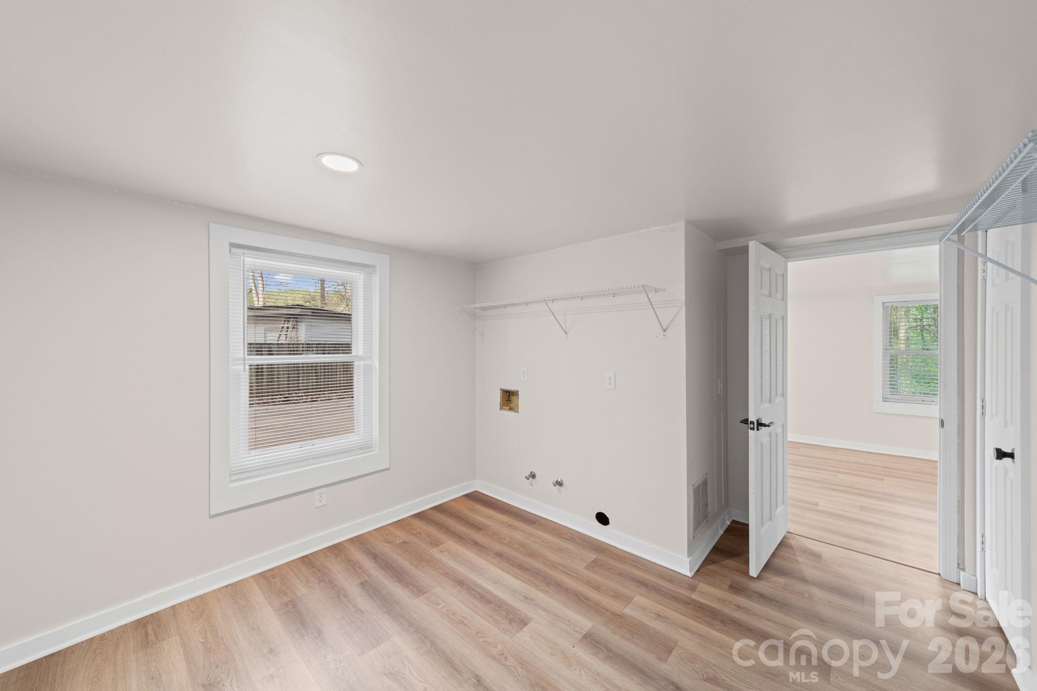 200 Maple Court — Lexington
