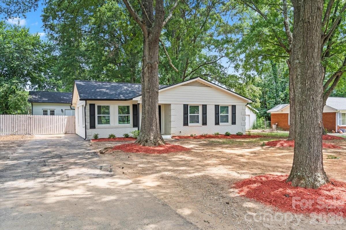 8006 Hemby Wood Drive — Indian Trail