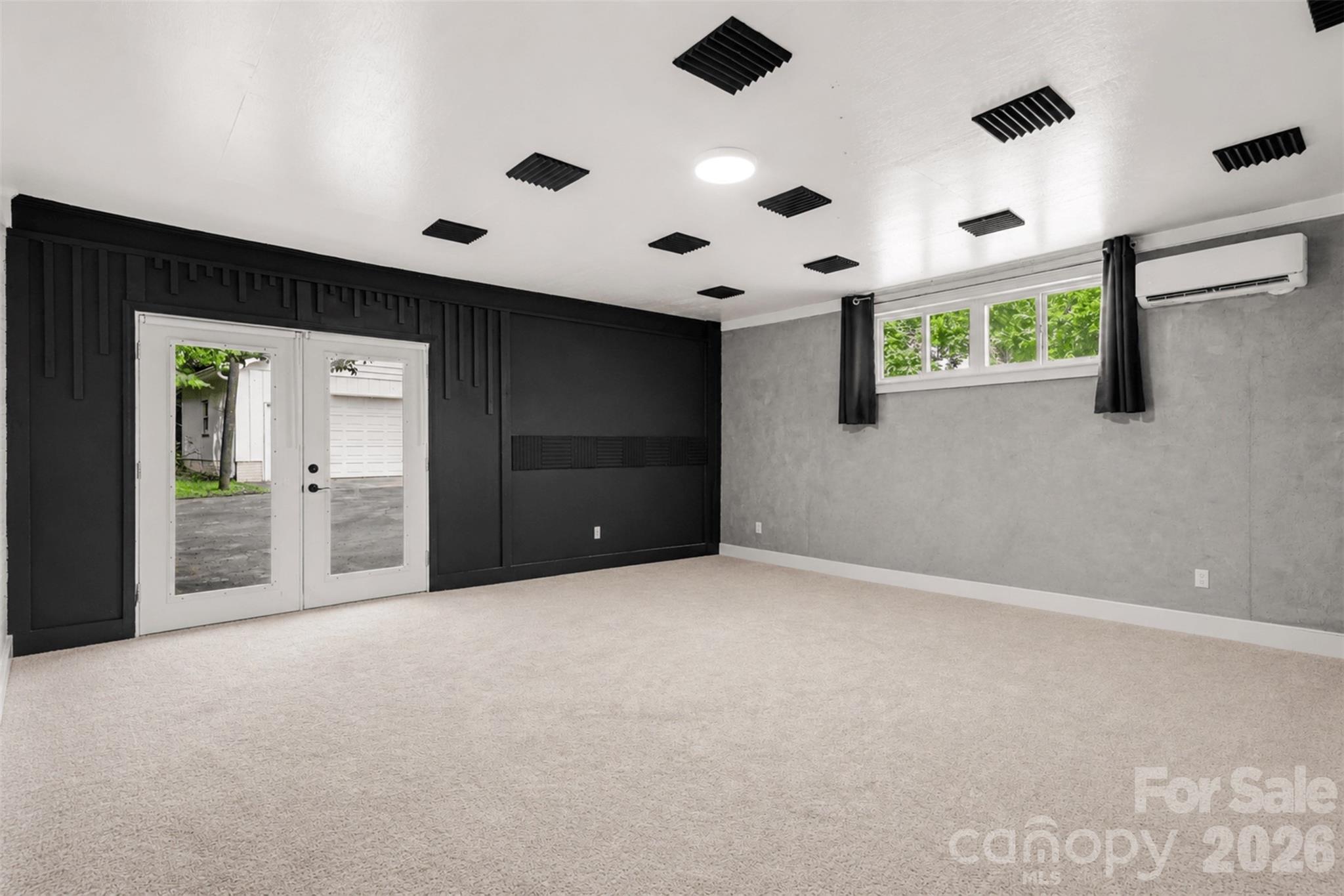 7048 Delta Lake Drive — Charlotte