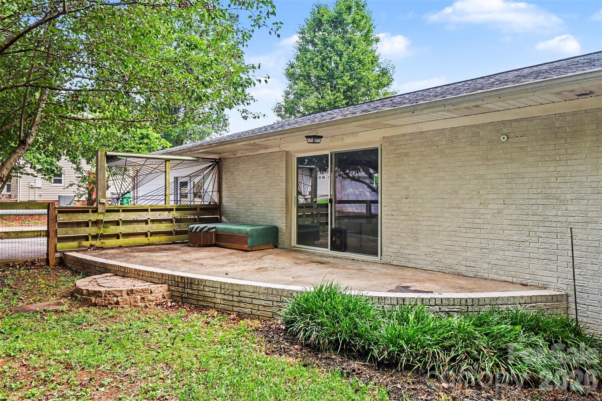 7048 Delta Lake Drive — Charlotte