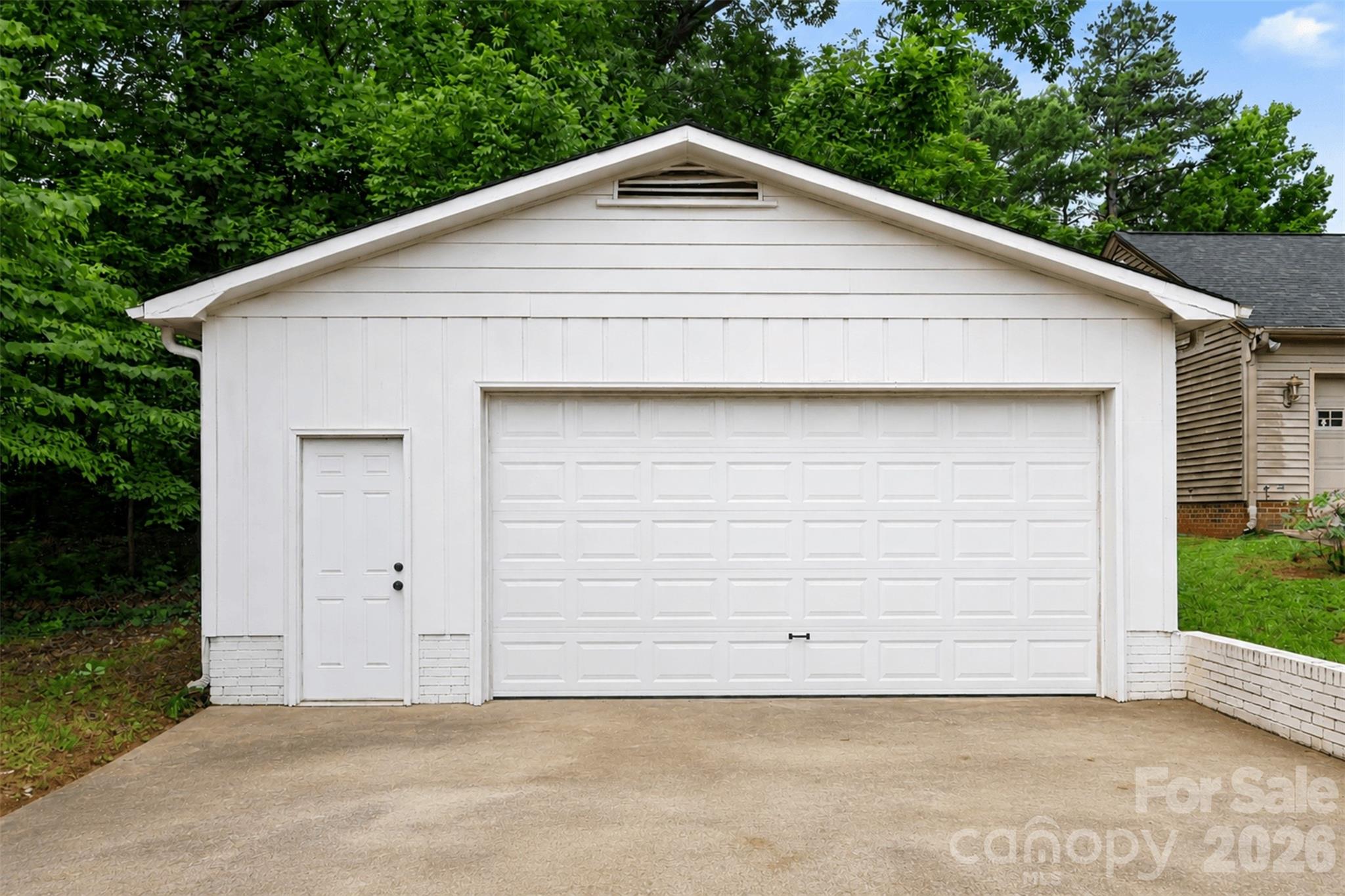 7048 Delta Lake Drive — Charlotte