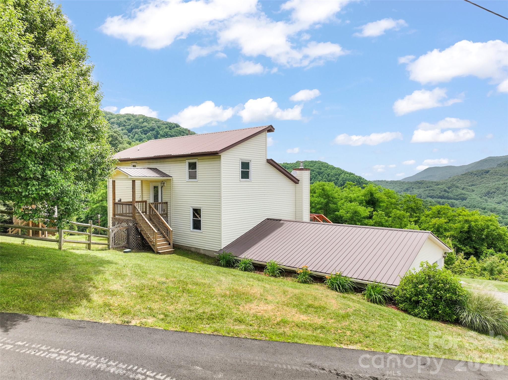 50 Blossom Drive — Waynesville