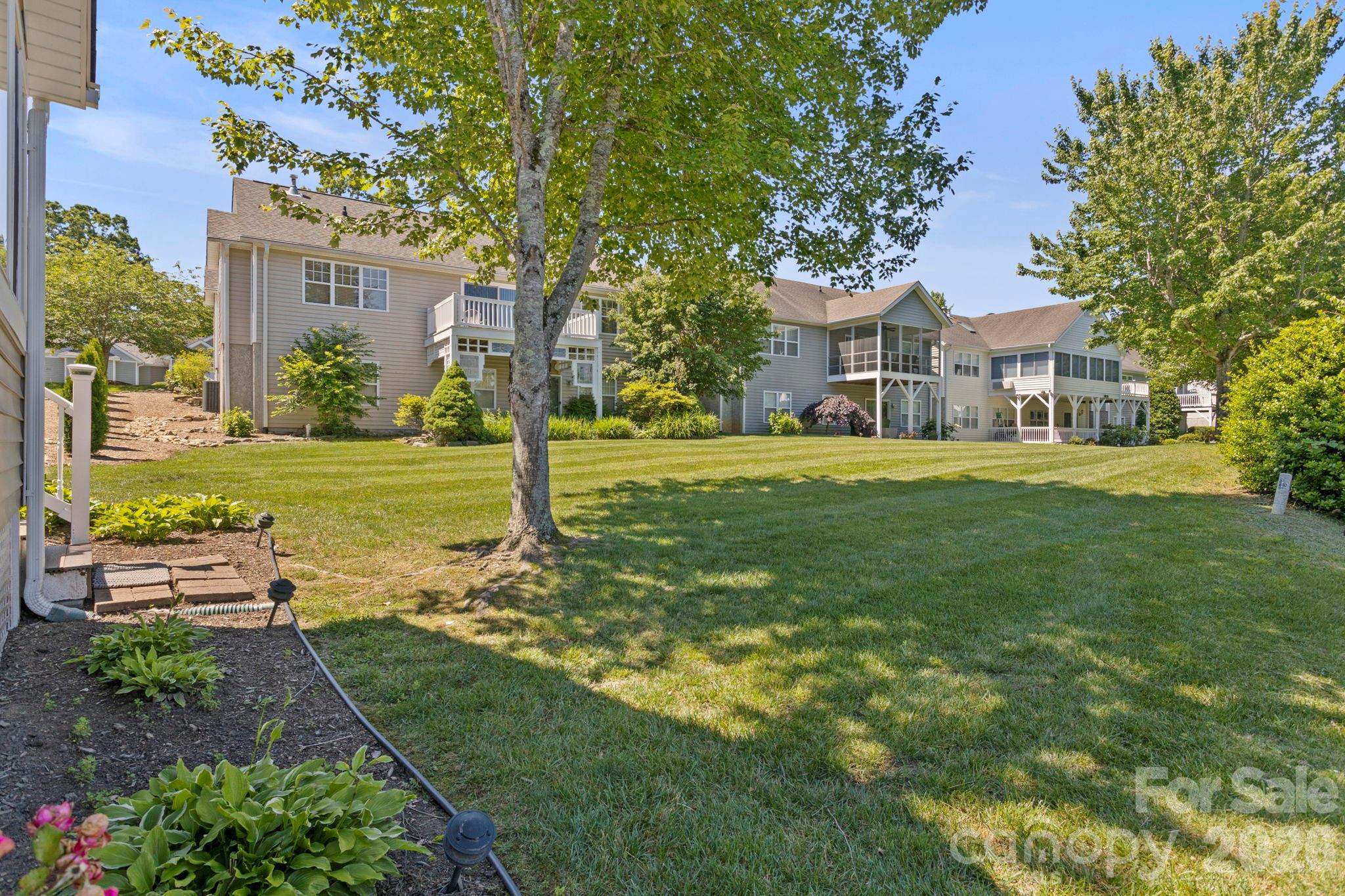 237 Charlestown Drive — Hendersonville