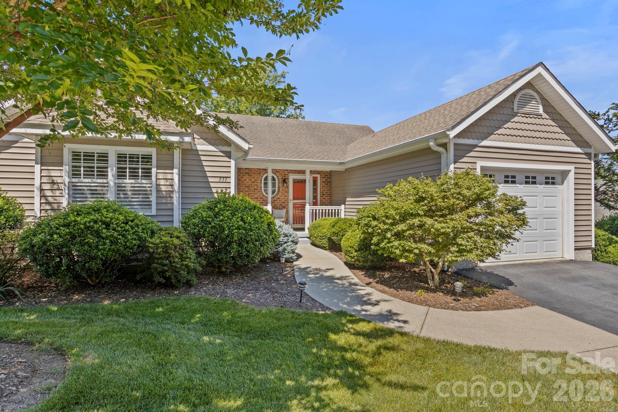 237 Charlestown Drive — Hendersonville