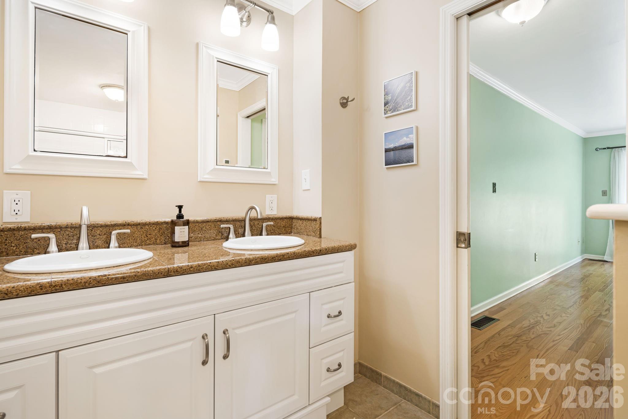 212 Riva Ridge Drive — Fairview