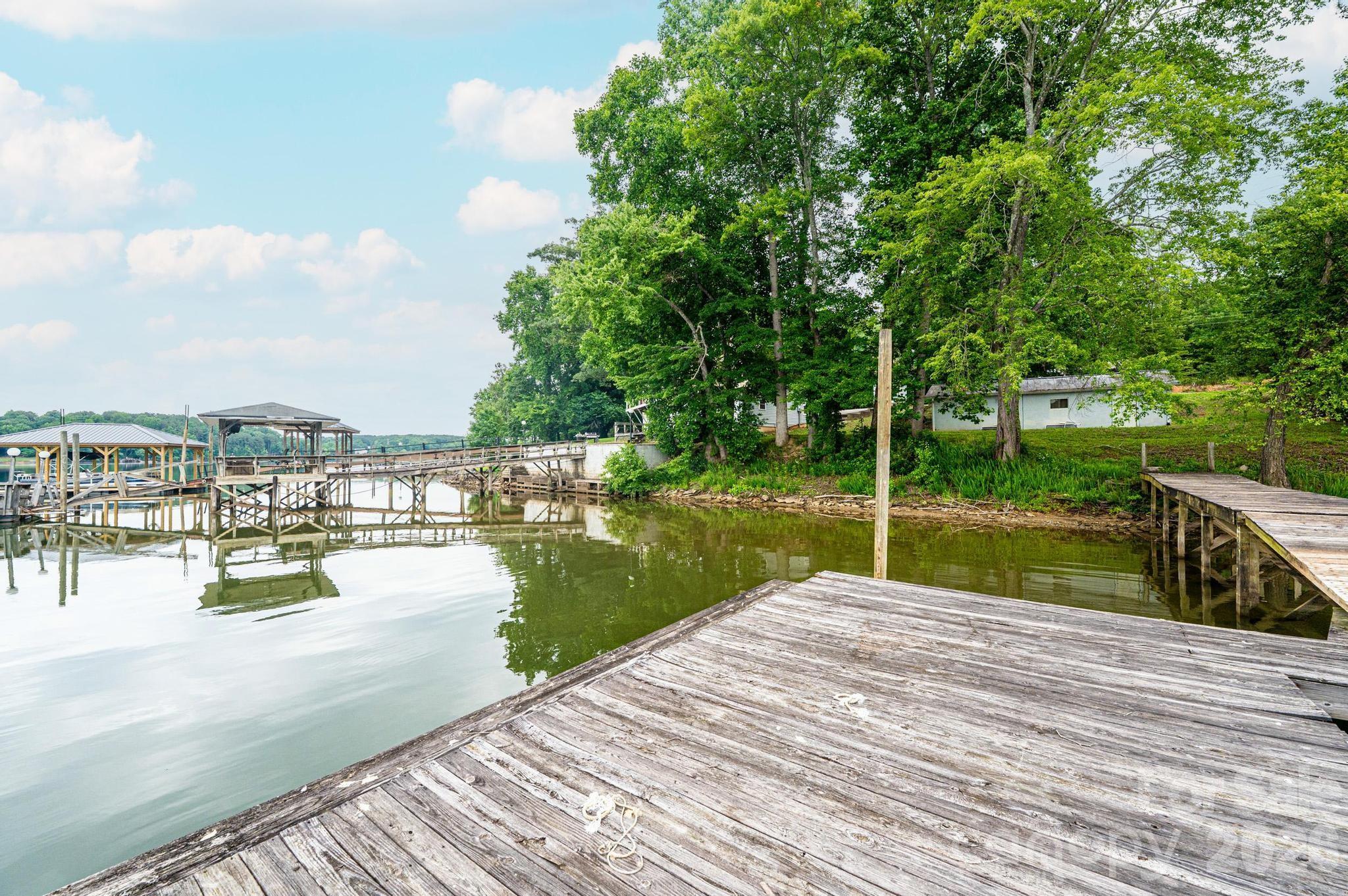 4566 Windward Lane — Catawba